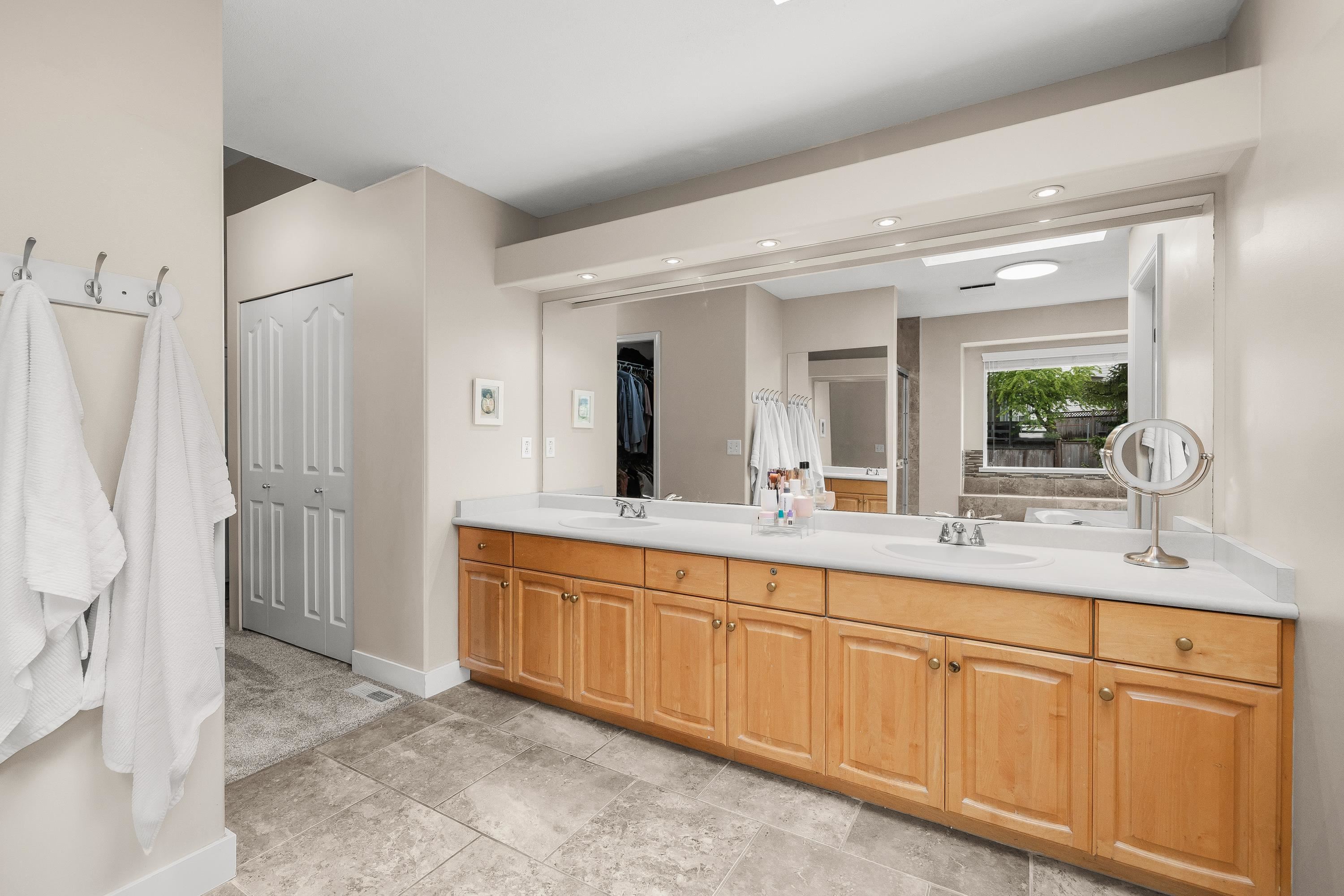 34 FOXWOOD DRIVE 28