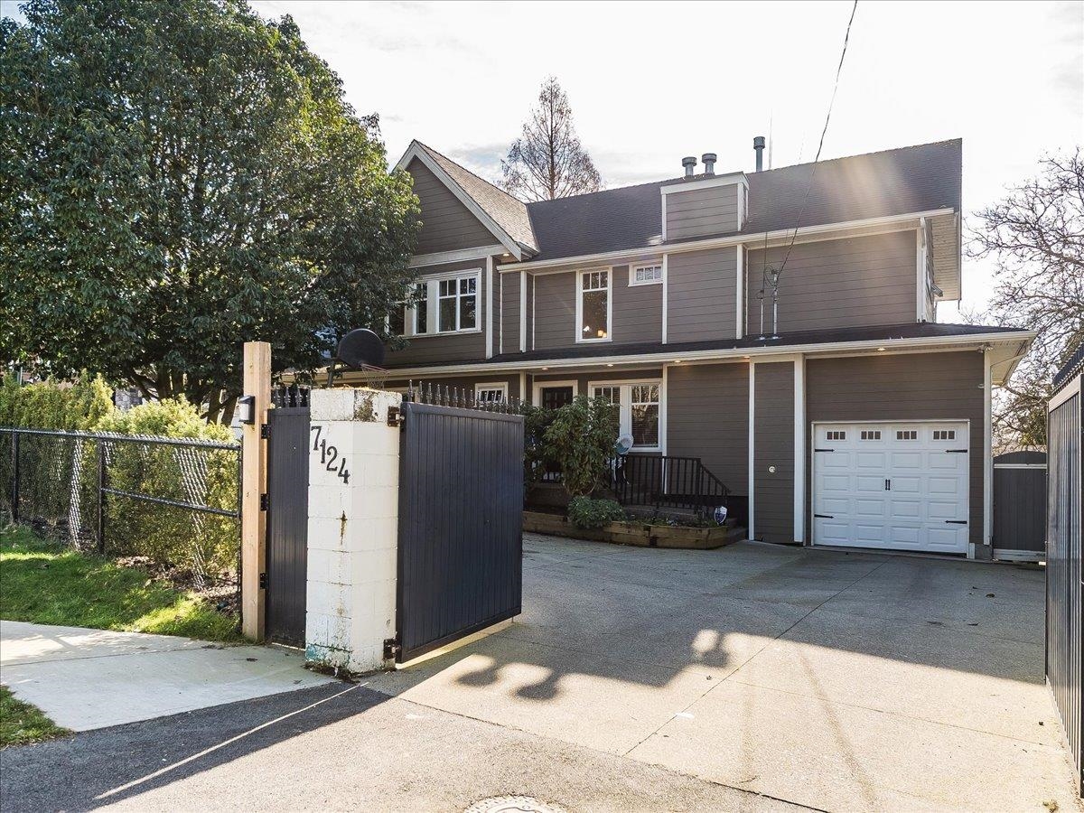 7124 BROADWAY 30