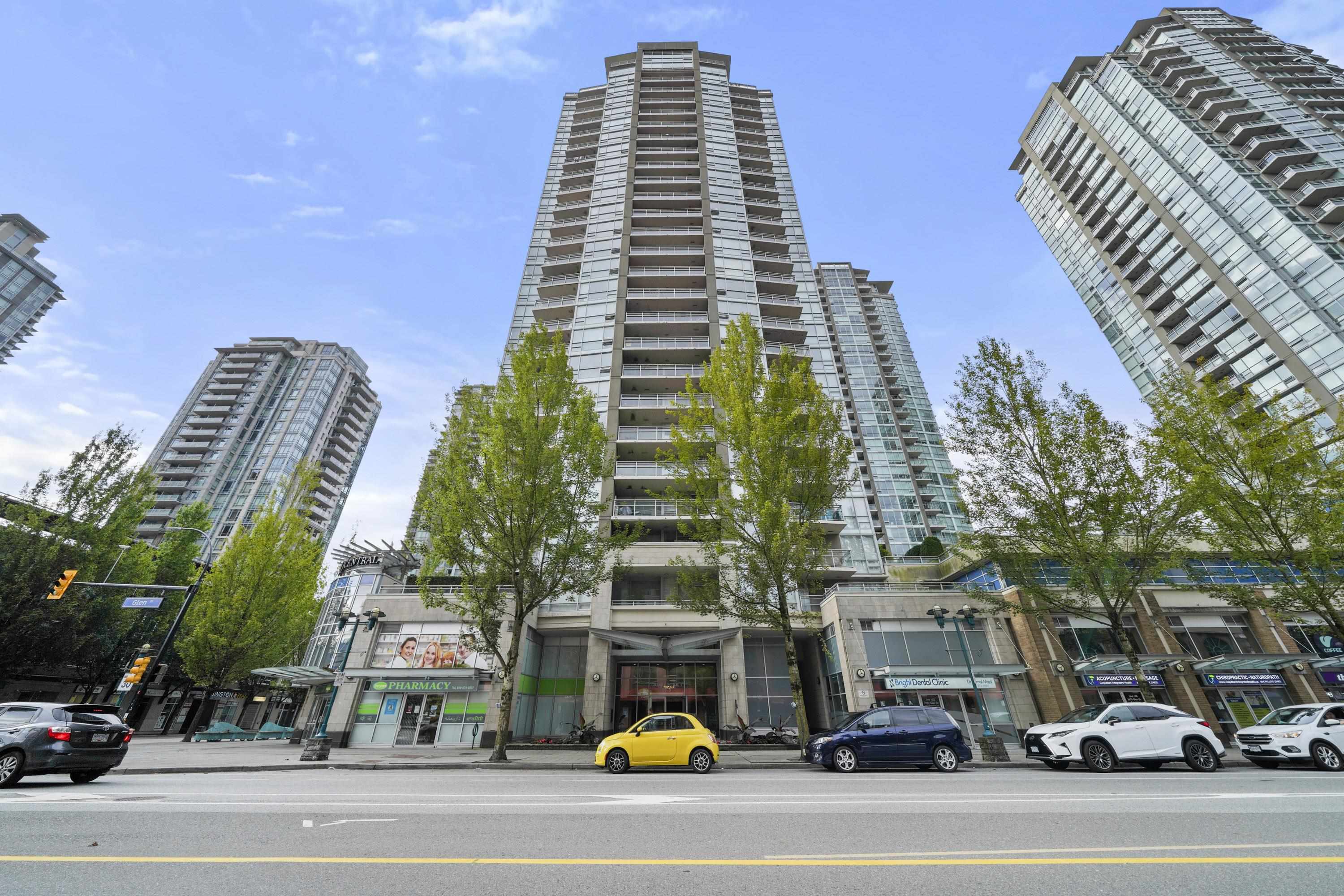 3006 2978 GLEN DRIVE