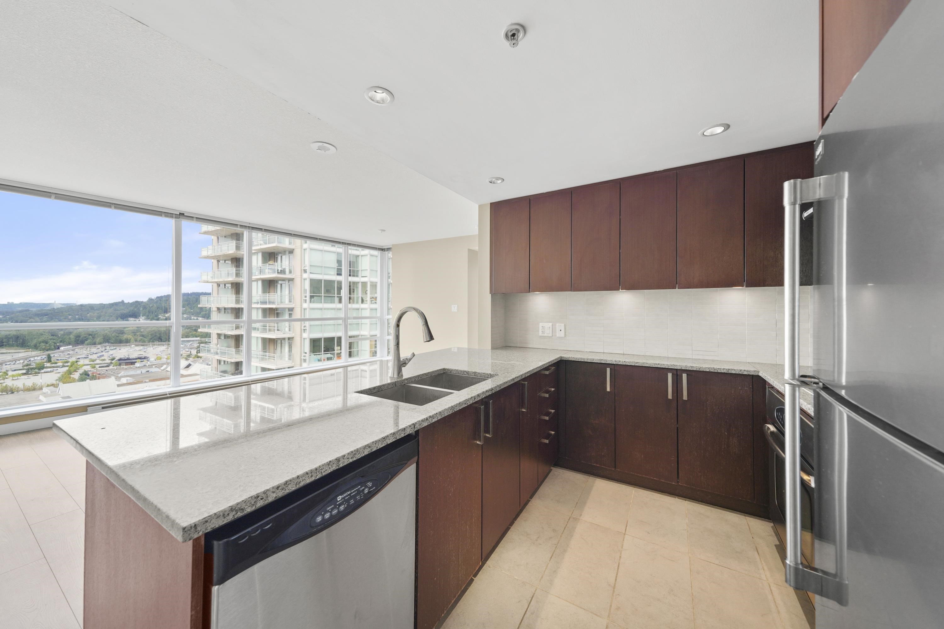 3006 2978 GLEN DRIVE 13