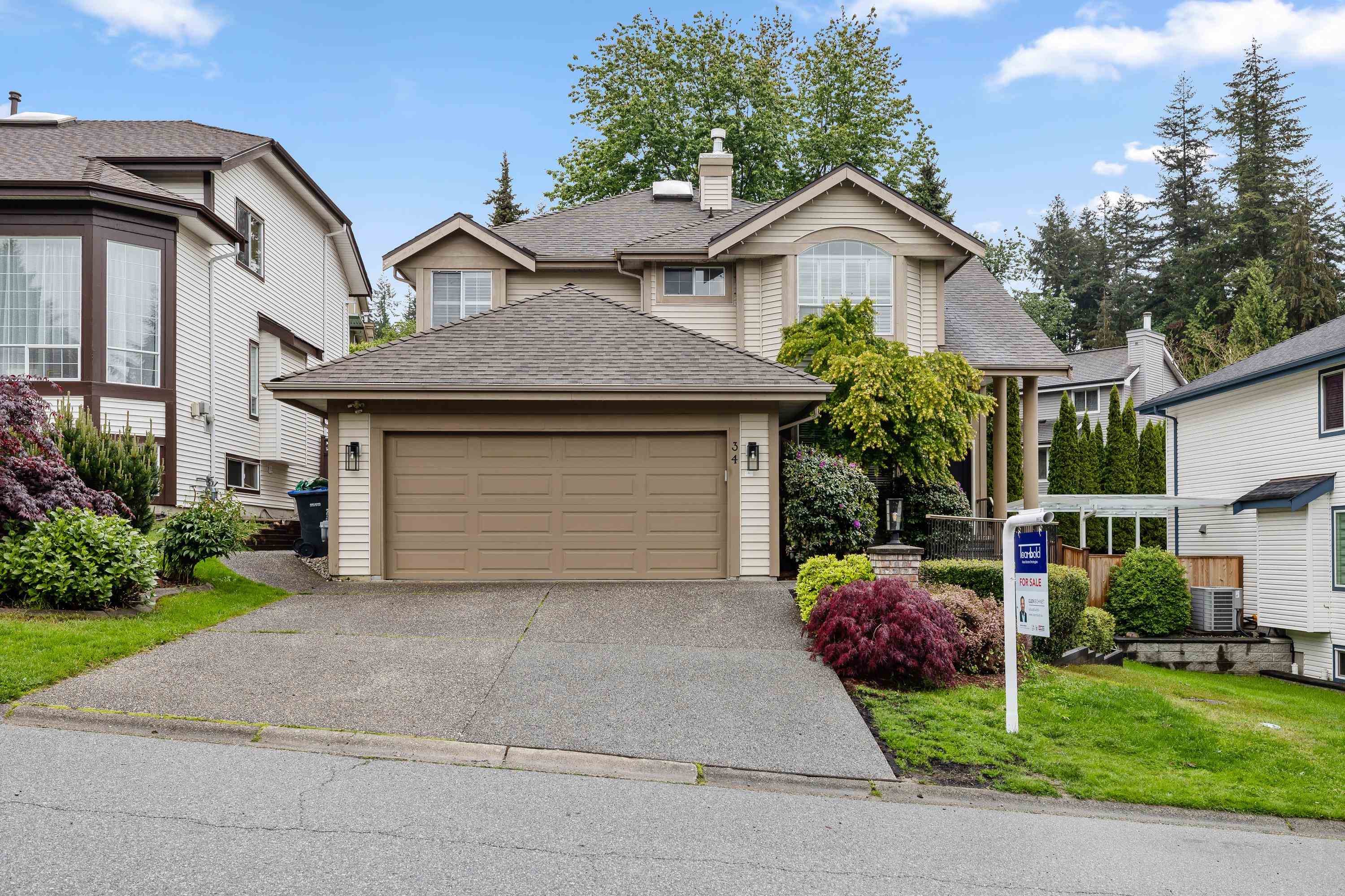 34 FOXWOOD DRIVE